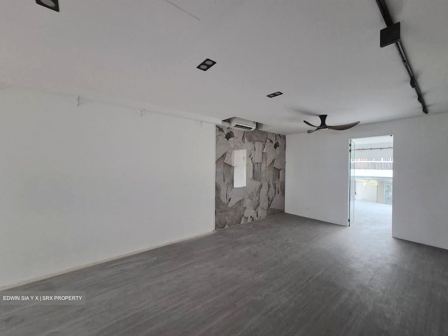 Eastern Residence (D15), Office #608997601